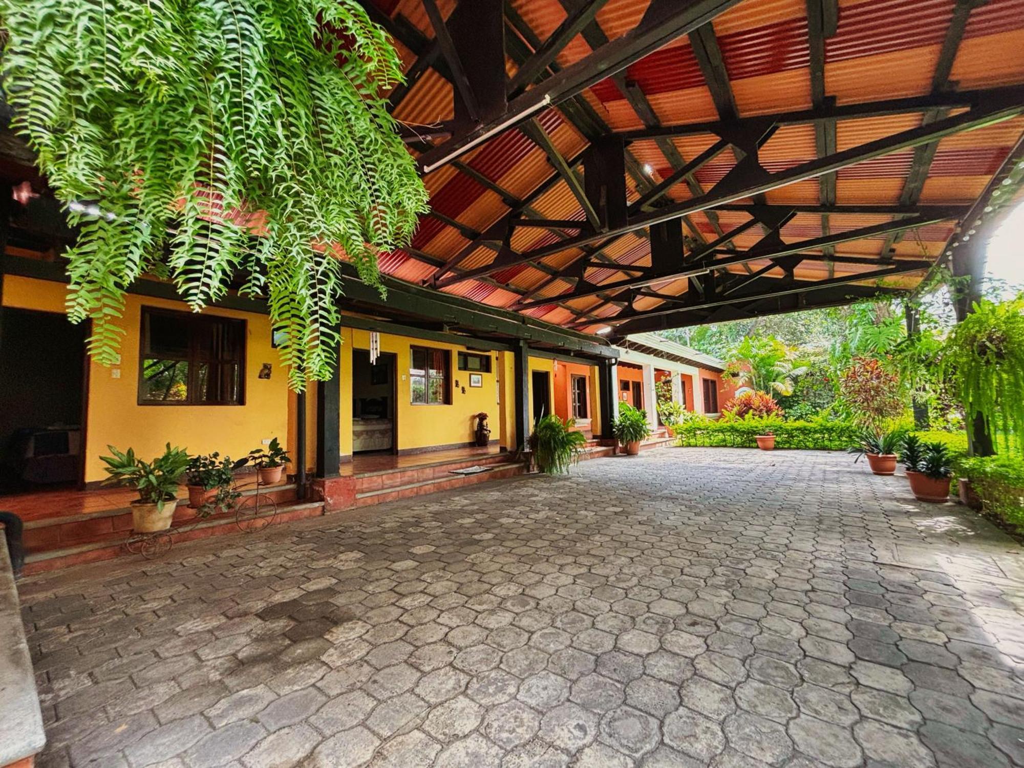 Alana Hotel By Ish Antigua Exteriör bild