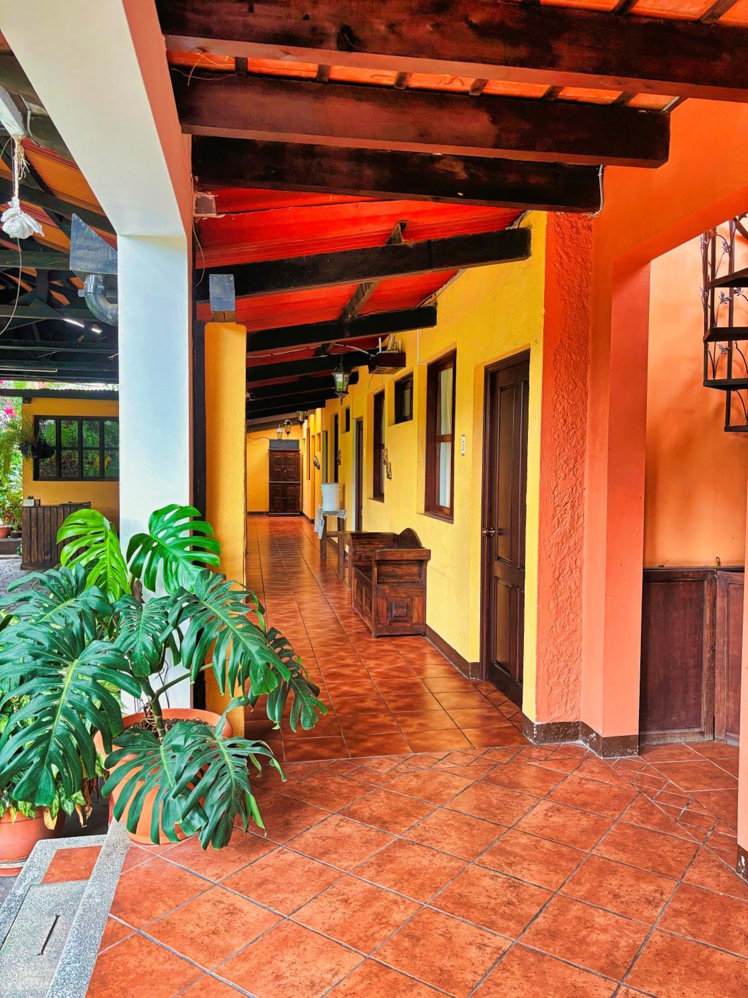 Alana Hotel By Ish Antigua Exteriör bild